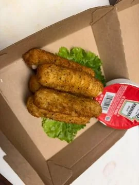 Mozzarella Sticks (5 Pc)